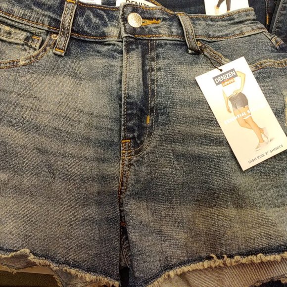 DENIZEN Levi's Women's High-Rise 3" Jean Shorts - Picture 6 of 10